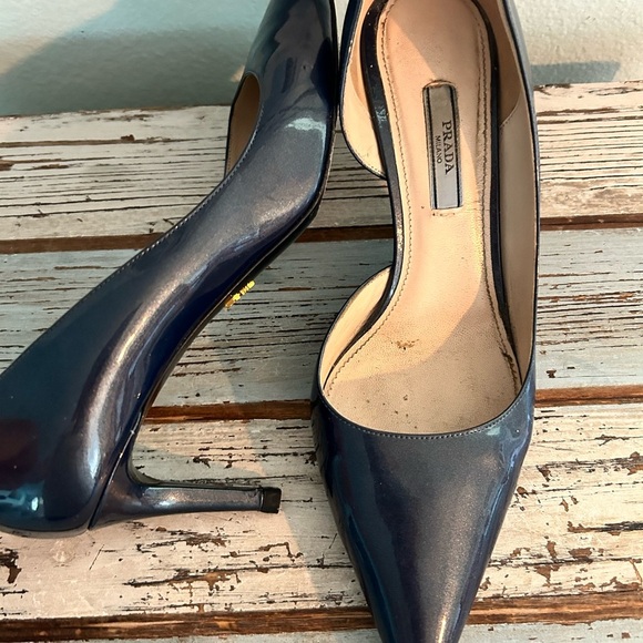 Prada Blue D’orsay Heels with Pointed Toe navy blue leather - Picture 3 of 4